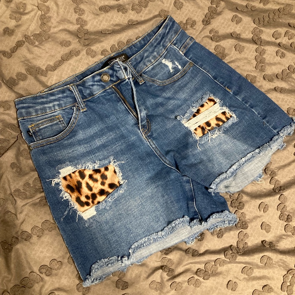 Judy Blue Jean shorts, large (best for medium-see measurements)